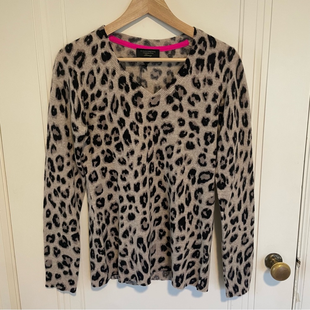 New Charter Club Leopard Print Cashmere V-Neck Sweater Size Small